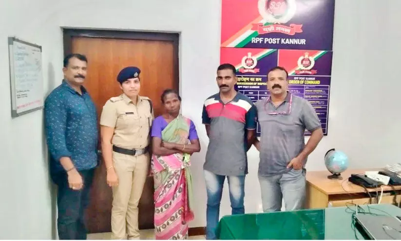 റെയില്‍വേ സിഗ്നല്‍ വയര്‍ മോഷ്ടിക്കാന്‍ ശ്രമം; സ്ത്രീ പിടിയില്‍