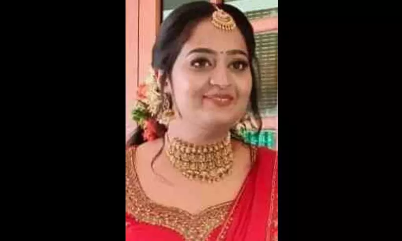 യുവതി ദുബൈയിൽ കുഴഞ്ഞുവീണു മരിച്ചു യുവതി ദുബൈയിൽ കുഴഞ്ഞുവീണു മരിച്ചു