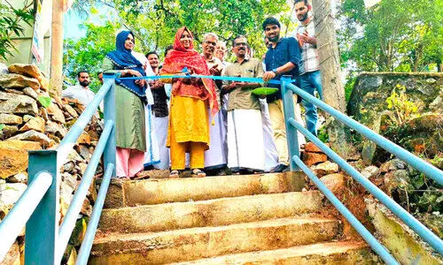 ഇ​നി ഭ​യ​പ്പെ​ടാ​തെ കു​ന്ന് ക​യ​റി​യി​റ​ങ്ങാം; പ​ഞ്ചാ​യ​ത്ത് നി​ർ​മി​ച്ച​ത് 108 പ​ട​വു​ക​ൾ