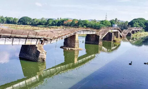 പഴയ കൊച്ചിപ്പാലം പൊളിച്ചുമാറ്റാൻ നടപടി തുടങ്ങി