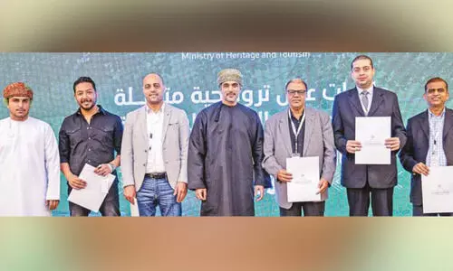 ഒമാന്‍റെ പ്രകൃതിഭംഗി വരച്ചു​കാട്ടി സൗദിയിൽ റോഡ്​ ഷോ