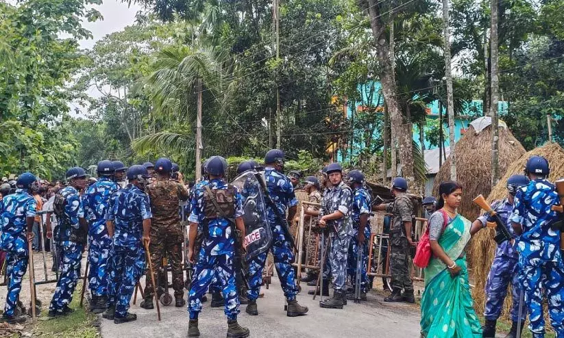 ബംഗാളിൽ അക്രമം ഒടുങ്ങുന്നില്ല; തൃണമൂൽ നേതാവ് കൊല്ലപ്പെട്ടു
