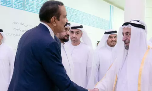 അ​ഭ​യാ​ർ​ഥി സം​ര​ക്ഷ​ണം; ഷാ​ർ​ജ ഭ​ര​ണാ​ധി​കാ​രി​യെ അ​ഭി​ന​ന്ദി​ച്ച്​ ഡോ. ​ആ​സാ​ദ്​ മൂ​പ്പ​ൻ