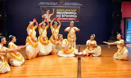 ക​ലാ​മ​ണ്ഡ​ലം ലീ​ലാ​മ്മ​യെ അ​നു​സ്മ​രി​ച്ചു