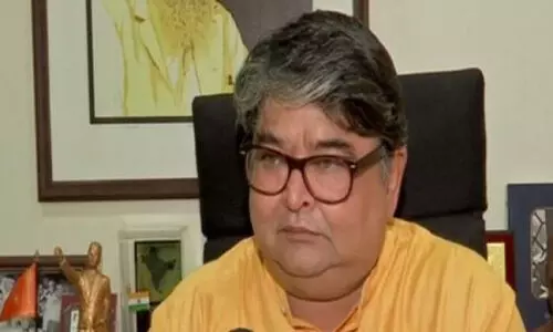 വ്യാപാരം ഹിന്ദുക്കളുമായി മാത്രം മതി; മുസ്‍ലിംകളെ ബഹിഷ്‍കരിക്കണമെന്ന് സവർക്കറുടെ ചെറുമകൻ