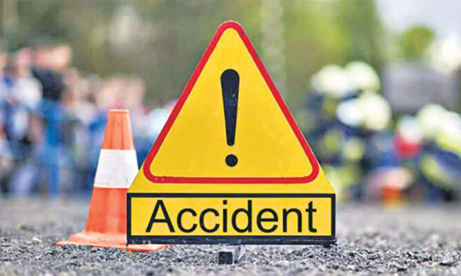 വാഹനാപകടത്തിൽ മൂന്നുപേർക്ക് പരിക്ക്