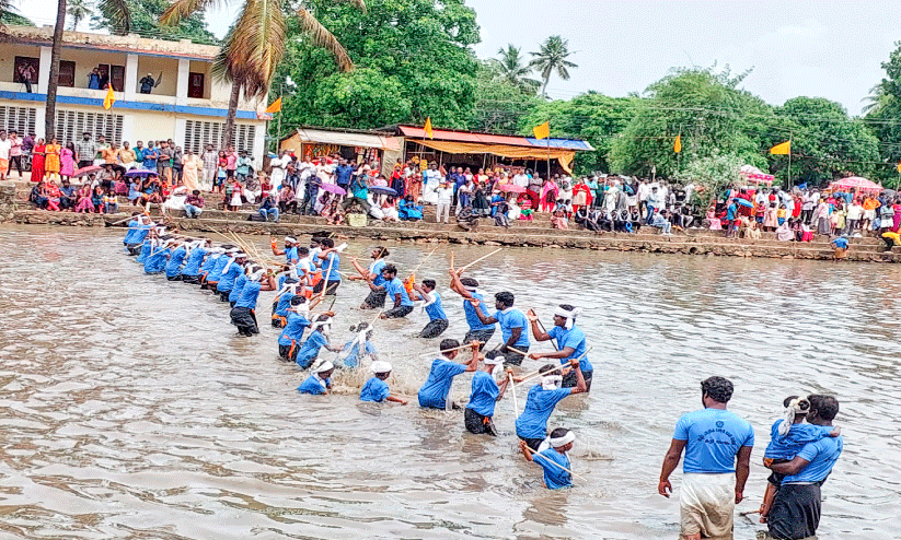 ഓണാട്ടുകരയുടെ ദേശീയ ഉത്സവം; ഓച്ചിറക്കളി സമാപിച്ചു ഓണാട്ടുകരയുടെ ദേശീയ ഉത്സവം; ഓച്ചിറക്കളി സമാപിച്ചു