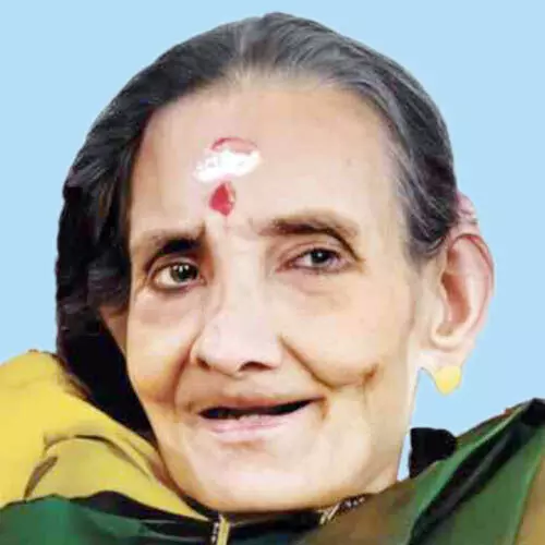 സ​രോ​ജി​നി​യ​മ്മ