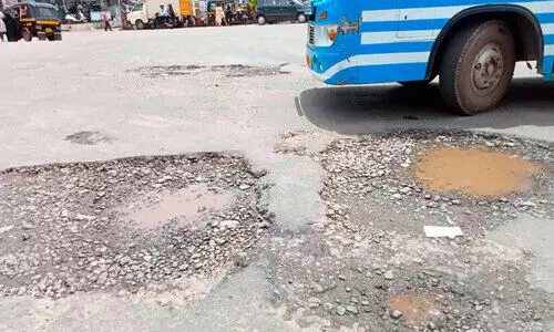 സ്റ്റാൻഡിലും രക്ഷയില്ല