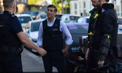 Rishi Sunak turns immigration officer for a day