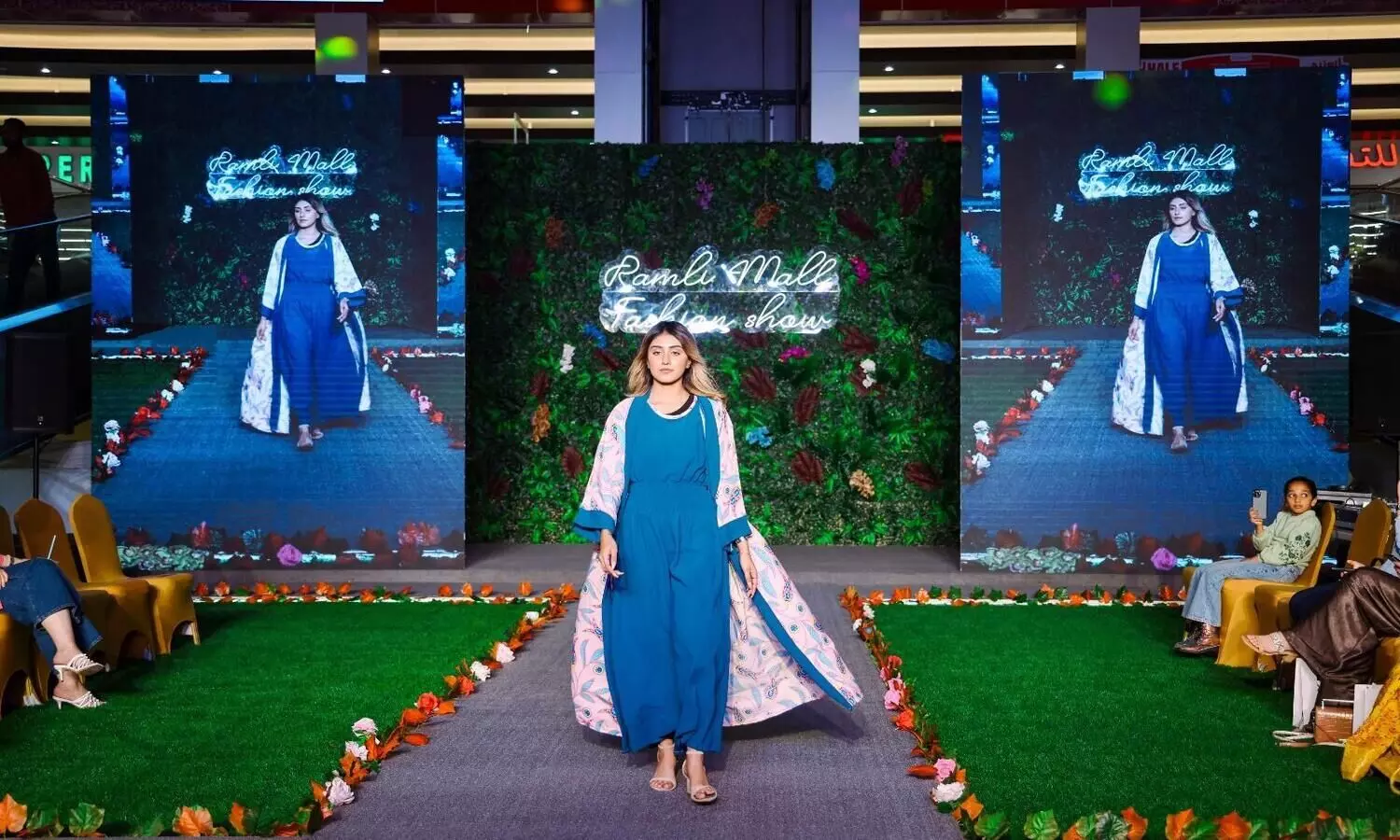 റാംലി മാളിൽ ലുലു ഫാഷൻ ഷോ