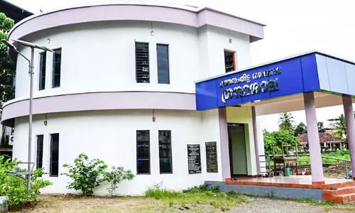 വിവരങ്ങൾ വിരൽത്തുമ്പിൽ; പ​ത്ത​നം​തി​ട്ട ജില്ലയിലെ ആദ്യ ഓട്ടോമേറ്റഡ് ഗ്രന്ഥശാല തയാർ