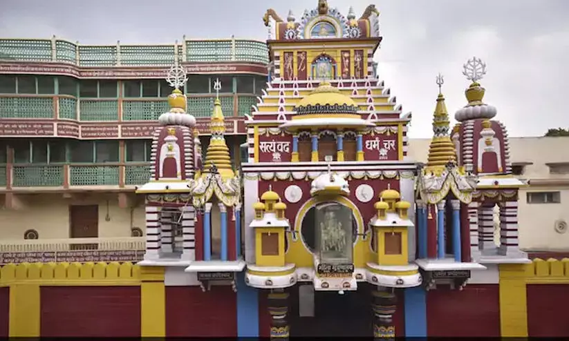 ഗീ​ത പ്ര​സി​ന്​ ഗാ​ന്ധി പു​ര​സ്കാ​രം നി​ശ്ച​യി​ച്ച​ത്​ ജൂ​റി​യെ ഇ​രു​ട്ടി​ൽ നി​ർ​ത്തി