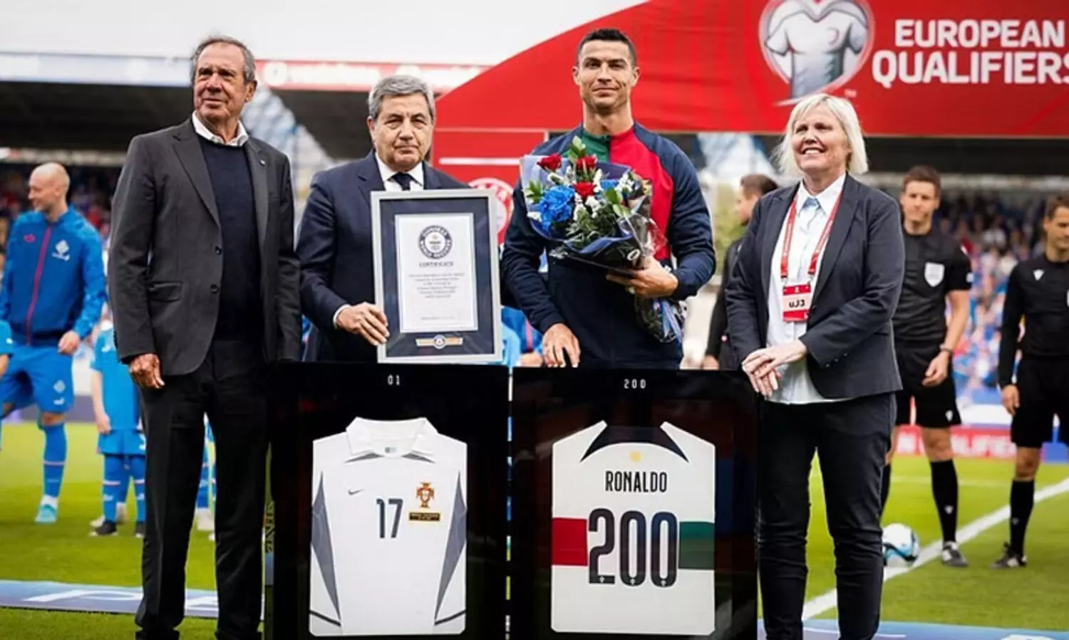 ചരിത്ര നേട്ടവുമായി ക്രിസ്റ്റ്യാനോ; 200 അന്താരാഷ്ട്ര മത്സരം കളിക്കുന്ന ആദ്യപുരുഷ താരം; ഗിന്നസ് റെക്കോഡ്