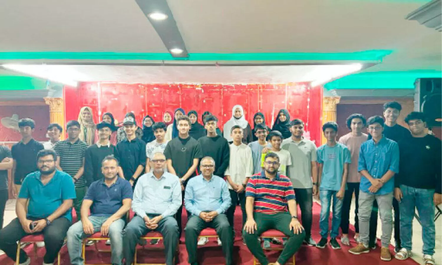 സ്റ്റു​ഡ​ൻ​സ് ഇ​ന്ത്യ സ​മ്മാ​ന വിതരണവും സ്വീ​ക​ര​ണ​വും സം​ഘ​ടി​പ്പി​ച്ചു