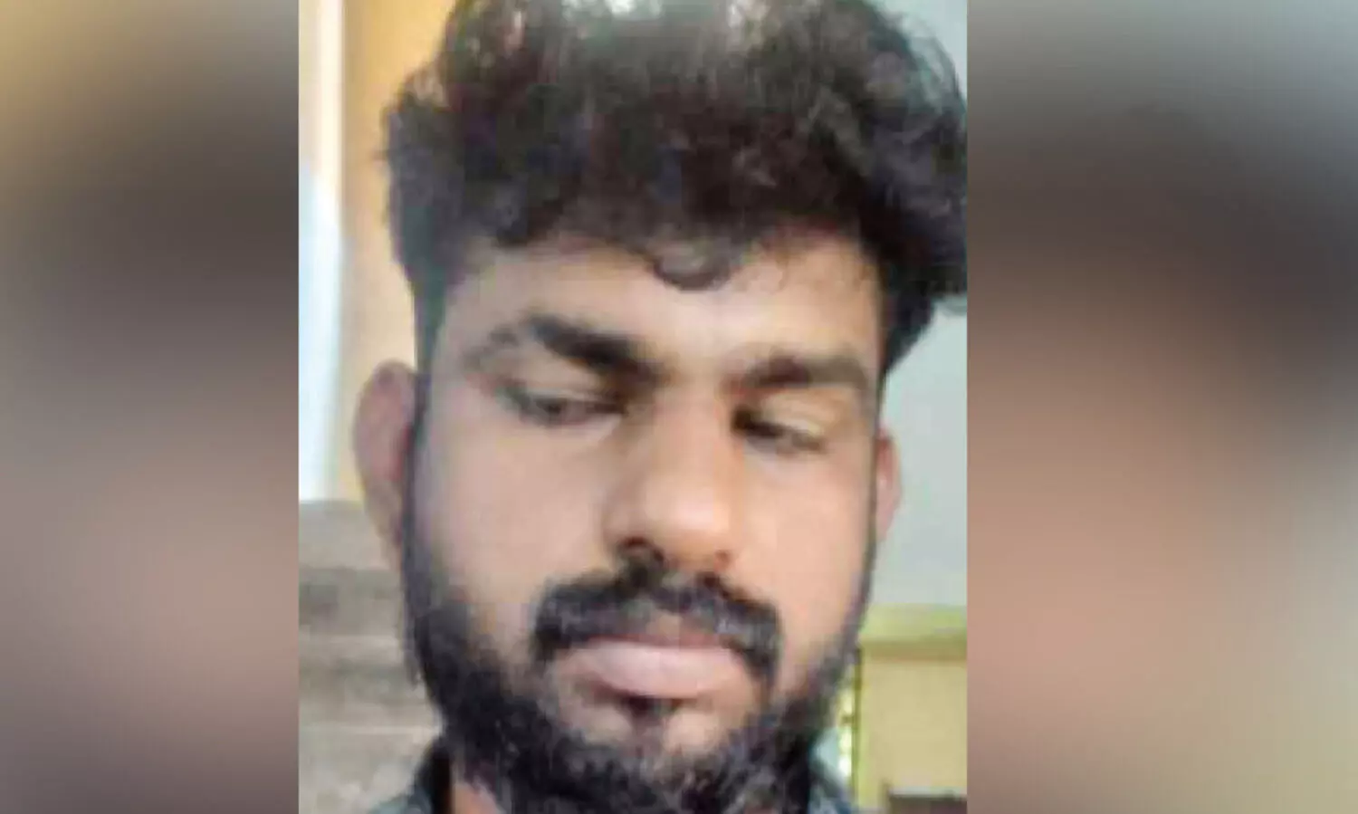 ക​ഞ്ചാ​വു​മാ​യി പി​ടി​യി​ൽ