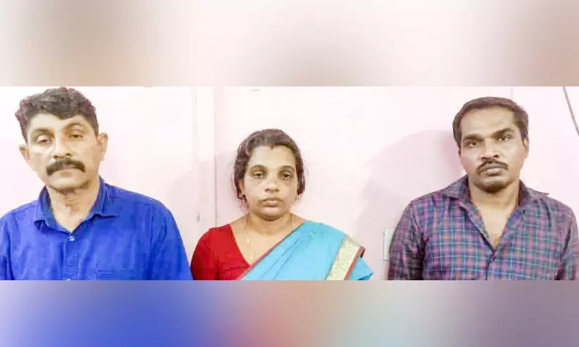 അശ്ലീല ഊമക്കത്ത്; സ്ത്രീയടക്കം മൂന്നുപേർ അറസ്റ്റിൽ അശ്ലീല ഊമക്കത്ത്; സ്ത്രീയടക്കം മൂന്നുപേർ അറസ്റ്റിൽ