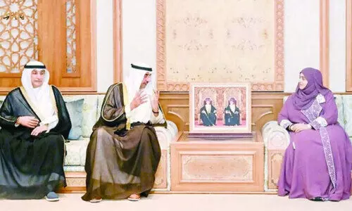 കു​വൈ​ത്ത്​ പ്ര​തി​നി​ധി സം​ഘം ഒ​മാ​ൻ മ​ന്ത്രി​യു​മാ​യി കൂ​ടി​ക്കാ​ഴ്ച ന​ട​ത്തി