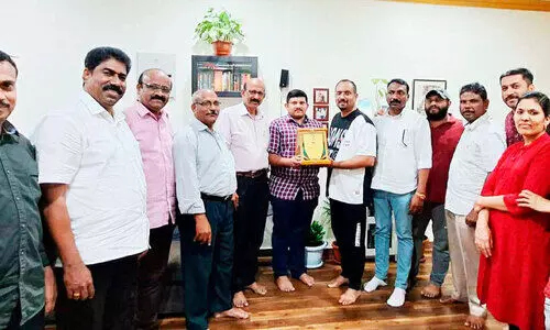 വി​ഷ്ണു ജ​നാ​ർ​ദ​ന​ന് യാ​ത്ര​യ​യ​പ്പ് ന​ൽ​കി