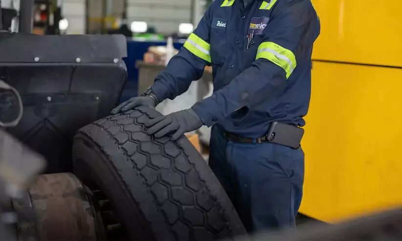 താപനില വര്ധിക്കും; ടയറുകളുടെ കാര്യക്ഷമത ഉറപ്പാക്കണം താപനില വര്ധിക്കും; ടയറുകളുടെ കാര്യക്ഷമത ഉറപ്പാക്കണം