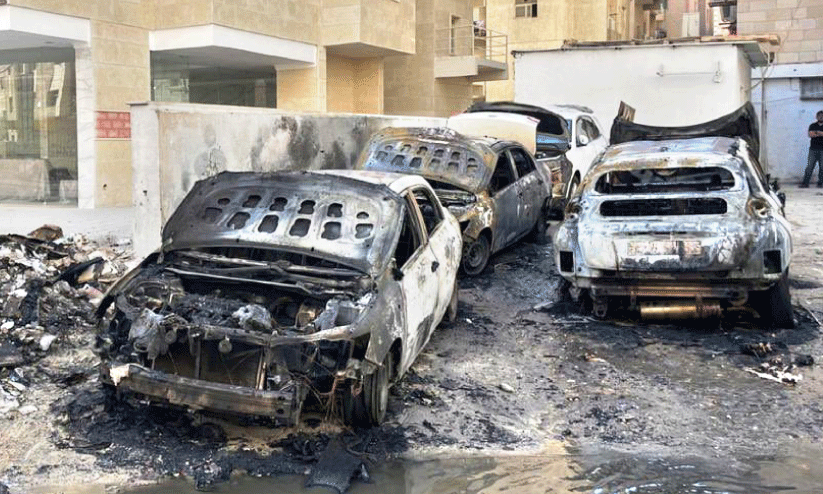 ഫ​ർ​വാ​നി​യ​യി​ൽ നാ​ലു കാ​റു​ക​ൾ ക​ത്തി​ന​ശി​ച്ചു