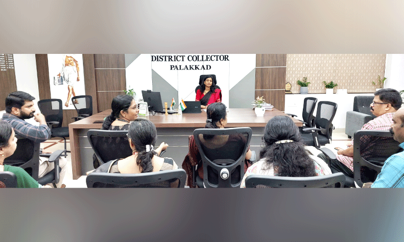 ഡെങ്കിപ്പനി പ്രതിരോധം: പാലക്കാട് ജില്ലയില് പഞ്ചായത്ത് സെക്രട്ടറിമാരുടെ അടിയന്തര യോഗം ചേരാൻ നിർദേശം ഡെങ്കിപ്പനി പ്രതിരോധം: പാലക്കാട് ജില്ലയില് പഞ്ചായത്ത് സെക്രട്ടറിമാരുടെ അടിയന്തര യോഗം ചേരാൻ നിർദേശം