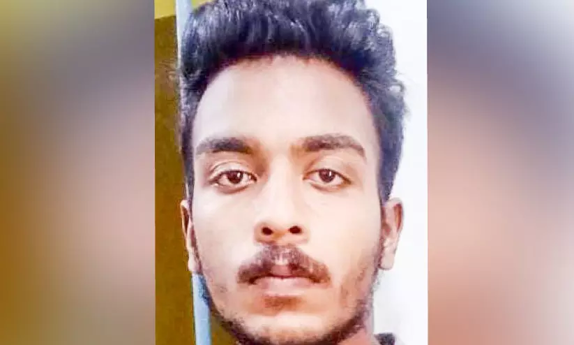 പെട്രോൾ പമ്പ് ജീവനക്കാരിക്ക് മർദനം: ഒരാൾ അറസ്റ്റിൽ പെട്രോൾ പമ്പ് ജീവനക്കാരിക്ക് മർദനം: ഒരാൾ അറസ്റ്റിൽ