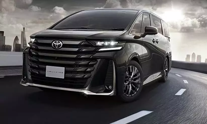 ചലിക്കുന്ന കൊട്ടാരം വീണ്ടും മോടികൂട്ടിയെത്തുന്നു; പരിഷ്കരിച്ച വെൽഫെയറുമായി ടൊയോട്ട ചലിക്കുന്ന കൊട്ടാരം വീണ്ടും മോടികൂട്ടിയെത്തുന്നു; പരിഷ്കരിച്ച വെൽഫെയറുമായി ടൊയോട്ട