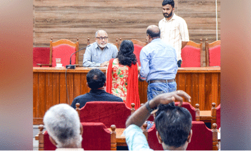 വിവരാവകാശം: രേഖകൾ നൽകാത്ത ഒമ്പത്​ ഉദ്യോഗസ്ഥർക്ക്​ ഷോക്കോസ്​