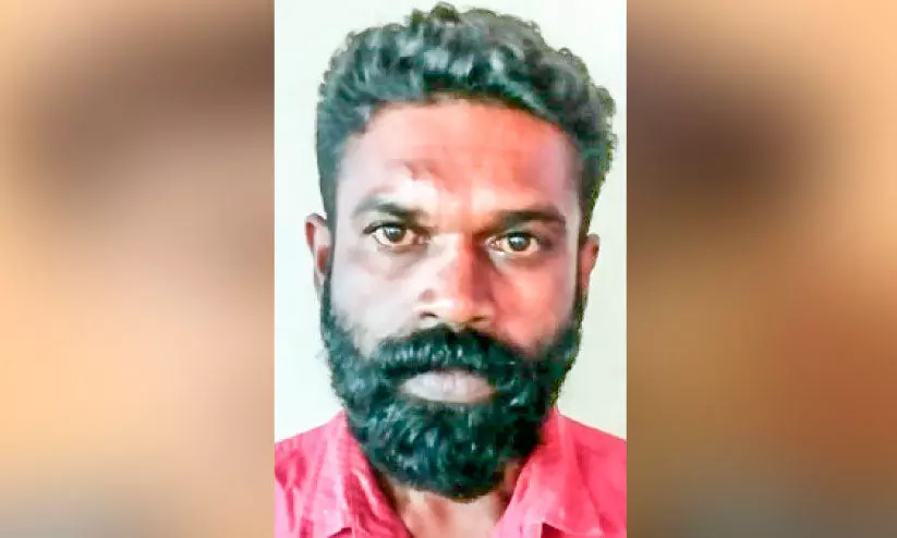 മോഷണക്കേസ് പ്രതി 10 വര്ഷത്തിനുശേഷം പിടിയിൽ മോഷണക്കേസ് പ്രതി 10 വര്ഷത്തിനുശേഷം പിടിയിൽ