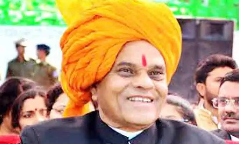 പൊതുപരിപാടിക്കിടെ പെൺകുട്ടികൾക്കു നേരെ ലൈംഗികാതിക്രമം; മധ്യപ്രദേശ് ബി.ജെ.പി എം.എൽ.എക്കെതിരെ പ്രതിഷേധം പുകയുന്നു പൊതുപരിപാടിക്കിടെ പെൺകുട്ടികൾക്കു നേരെ ലൈംഗികാതിക്രമം; മധ്യപ്രദേശ് ബി.ജെ.പി എം.എൽ.എക്കെതിരെ പ്രതിഷേധം പുകയുന്നു