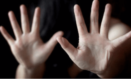 സ്വകാര്യ ബസില്‍ പ്രായപൂര്‍ത്തിയാകാത്ത ആണ്‍കുട്ടിക്കുനേരെ  ലൈംഗിക അതിക്രമം