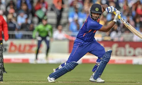 സഞ്ജൂ...മിന്നിച്ചേക്കണേ...; കൈവന്നത് ലോകകപ്പ് ടീമിലിടം നേടാനുള്ള സുവർണാവസരം