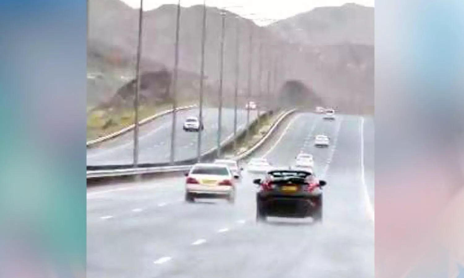 ചൂ​ടി​ന്​ ആ​ശ്വാ​സ​മാ​യി വി​വി​ധ ഇ​ട​ങ്ങ​ളി​ൽ മ​ഴ