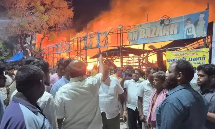 Terrible fire accident in Tirupur market.. 50 shops burnt down