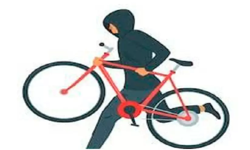 അത്താണിയിലും പരിസരത്തും; സൈക്കിൾ മോഷണം പതിവാകുന്നു അത്താണിയിലും പരിസരത്തും; സൈക്കിൾ മോഷണം പതിവാകുന്നു