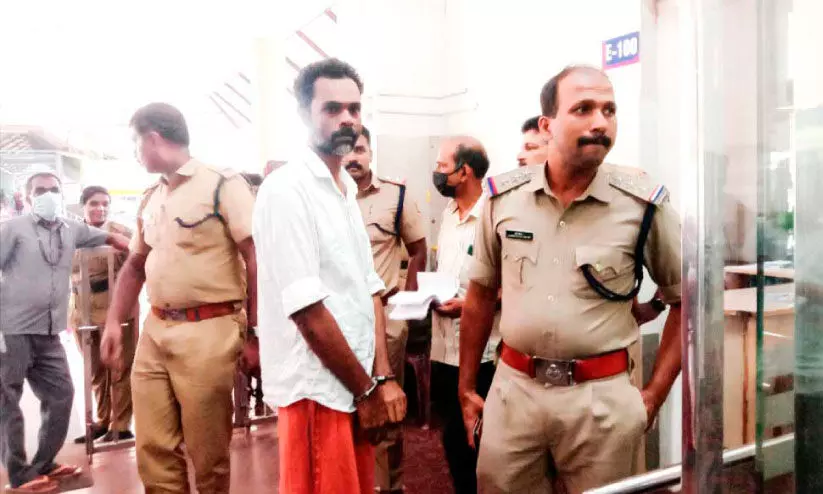 ഡോക്ടർക്കെതിരെ വധഭീഷണി;  പ്രതിയുമായി തെളിവെടുപ്പ്​ നടത്തി