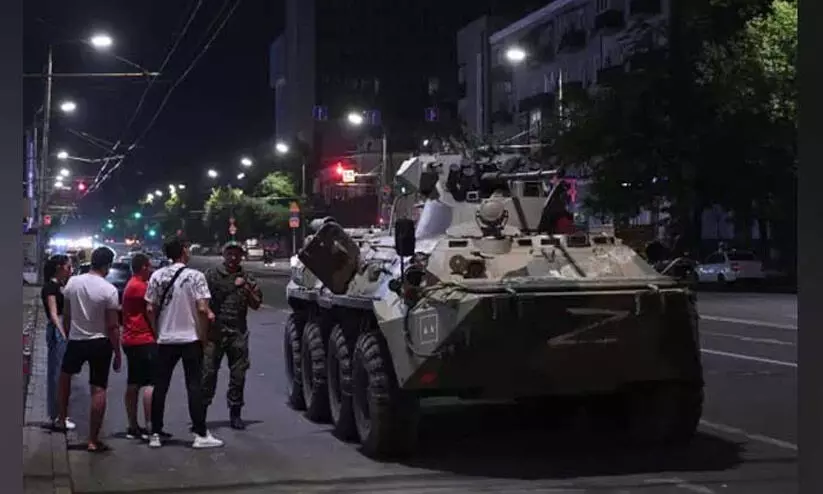 റഷ്യൻ സൈന്യത്തിനെതിരെ തിരിഞ്ഞ് സ്വന്തം കൂലിപ്പട്ടാളം; അട്ടിമറി ഭീഷണി; നഗരങ്ങളിൽ കനത്ത സുരക്ഷ