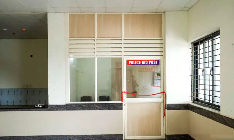 മെഡിക്കൽ കോളജിൽ പൊലീസ് എയ്ഡ് പോസ്റ്റ്, ലാബ് പ്രവർത്തനം തുടങ്ങി മെഡിക്കൽ കോളജിൽ പൊലീസ് എയ്ഡ് പോസ്റ്റ്, ലാബ് പ്രവർത്തനം തുടങ്ങി