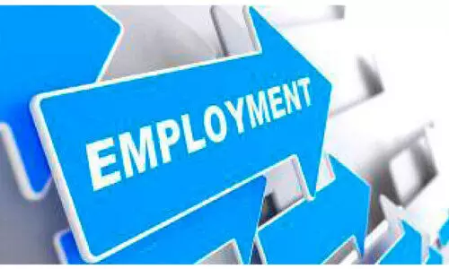 കൊച്ചിയിലടുക്കുന്നു ‘തൊഴിൽ തീരം’ പദ്ധതി കൊച്ചിയിലടുക്കുന്നു ‘തൊഴിൽ തീരം’ പദ്ധതി