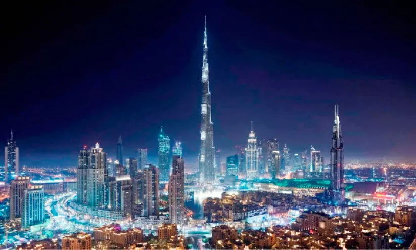 ബു​ർ​ജി​ൽ തെ​ളി​ഞ്ഞു, ഒ​ളി​മ്പി​ക്​ ലോ​ഗോ