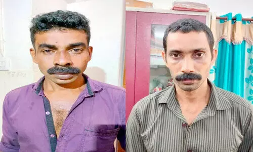 ഒട്ടുപാൽ മോഷണശ്രമം: രണ്ടുപേർ പിടിയിൽ ഒട്ടുപാൽ മോഷണശ്രമം: രണ്ടുപേർ പിടിയിൽ