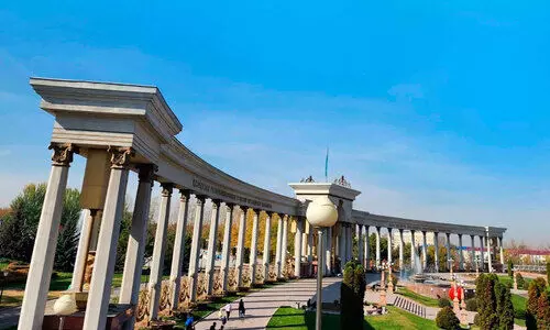 ക​​സാ​​ക്കി​​സ്ഥാ​​നി​​ലെ കാ​​ണാ​​കാ​​ഴ്ച​​ക​​ൾ...