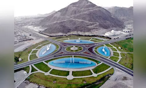 ചരിത്രം തിരതല്ലുന്ന ഖോർഫക്കാനിലെ അടയാള പാറകൾ...