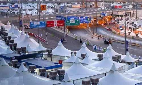 പ്രാ​ർ​ഥ​നാ​മു​ഖ​രി​ത​മാ​യി മി​നാ; നാ​ളെ അ​റ​ഫാ​സം​ഗ​മം