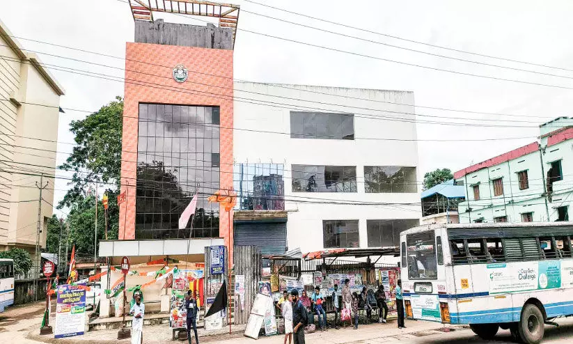 കാത്തിരിപ്പിന് വിരാമം ഹരിപ്പാട് ബസ് സ്റ്റാൻഡ് ഇന്ന് തുറക്കും കാത്തിരിപ്പിന് വിരാമം ഹരിപ്പാട് ബസ് സ്റ്റാൻഡ് ഇന്ന് തുറക്കും