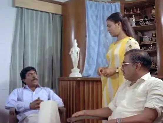 ‘സന്ദേശം’ എന്ന സിനിമയിലെ രംഗം ‘സന്ദേശം’ എന്ന സിനിമയിലെ രംഗം