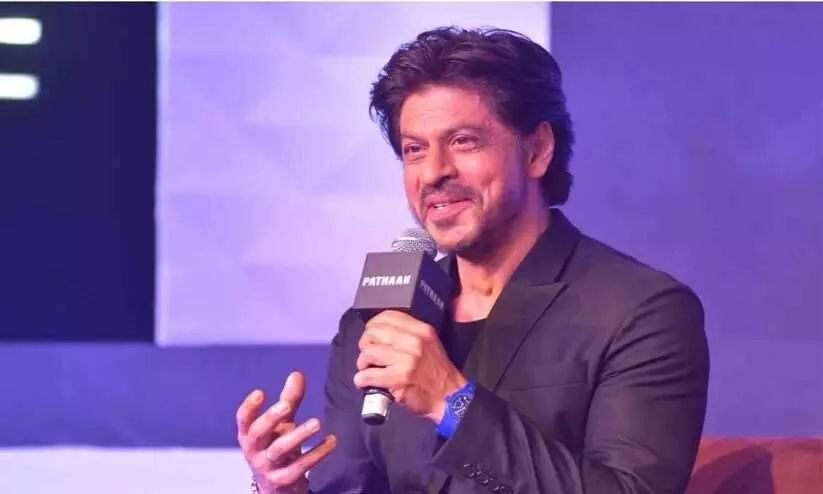 Shah Rukh Khan replies to a pregnant woman