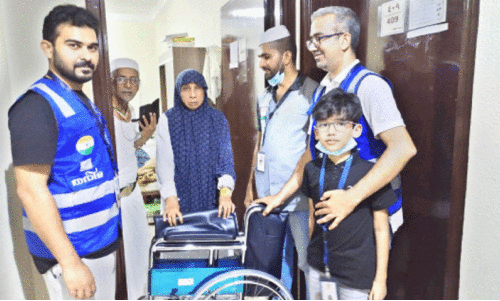 ഇന്ത്യൻ ഹാജിമാർക്ക് സഹായഹസ്തവുമായി തനിമ വളൻറിയർമാർ ഇന്ത്യൻ ഹാജിമാർക്ക് സഹായഹസ്തവുമായി തനിമ വളൻറിയർമാർ