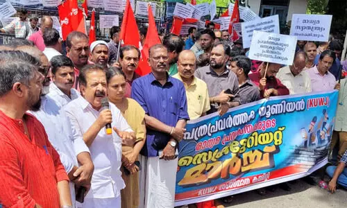 സംസ്ഥാനത്ത് അപ്രഖ്യാപിത സെൻസർഷിപ്പെന്ന് ചെന്നിത്തല